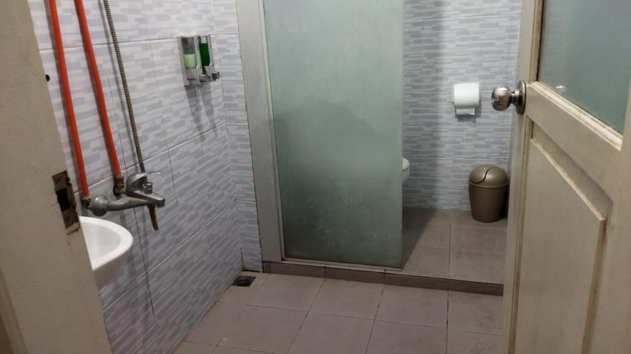 Nusantara Hotel Syariah ジェパラ エクステリア 写真